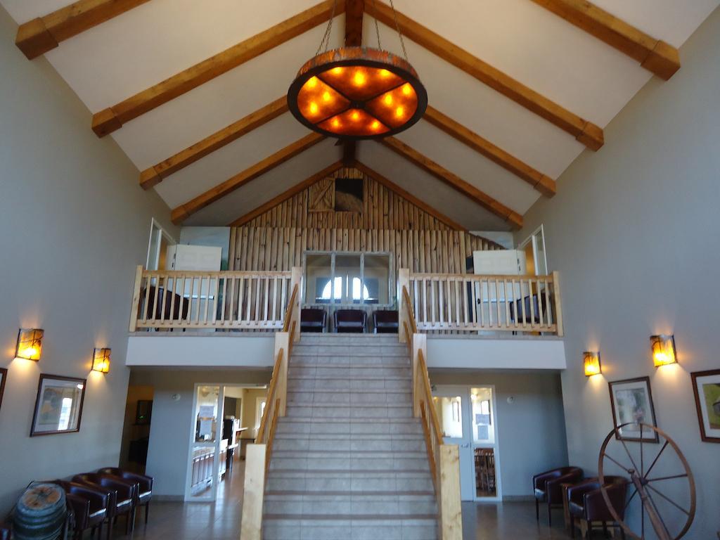 & Bouctouche