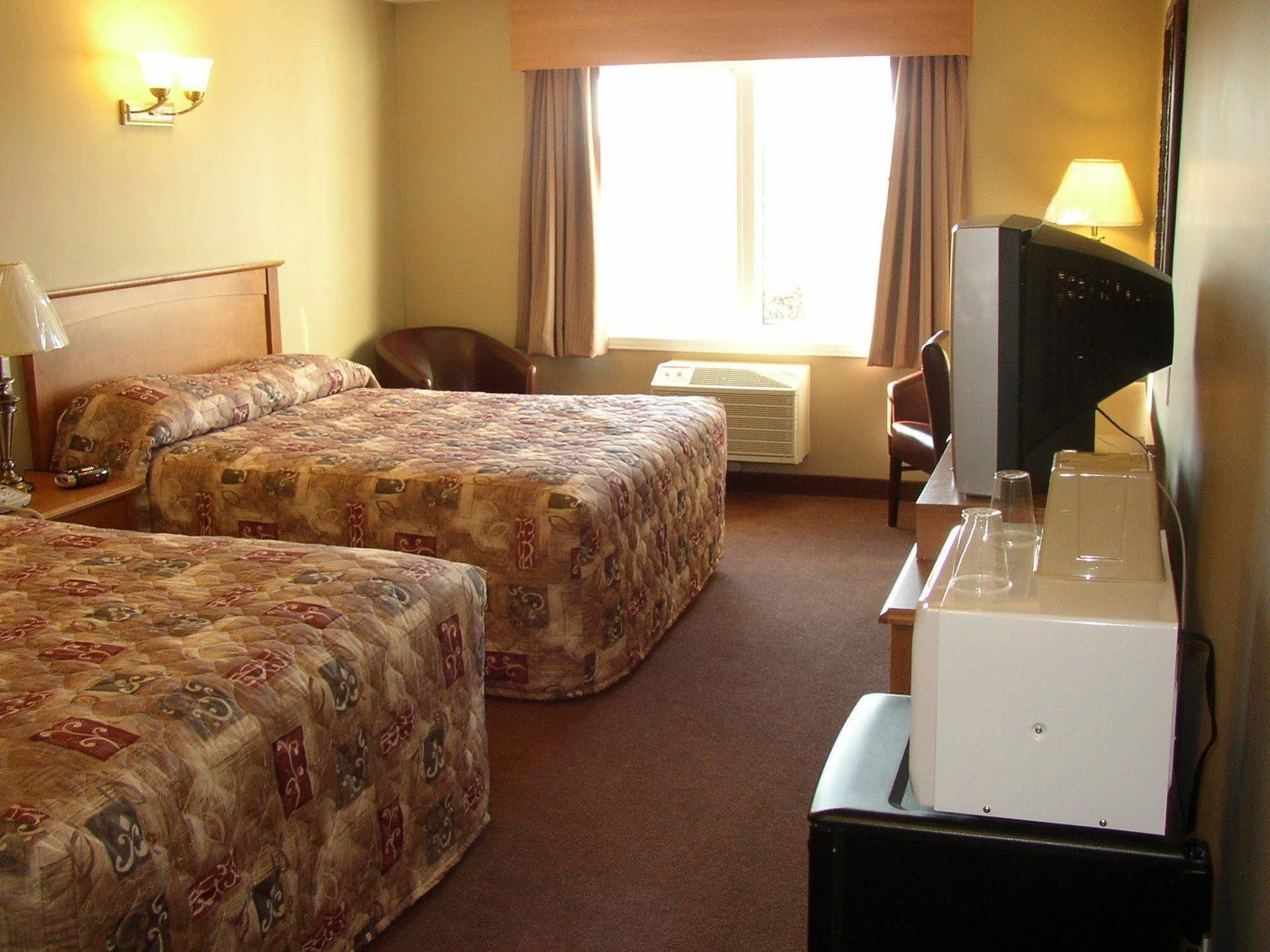 Inn & 2*